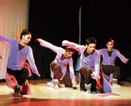 fluid The artistes from the 'Pooja Tushar Dance Company'.