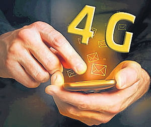 RIL inks Rs 12k-crore tower pact with RCom to roll out pan-India 4G