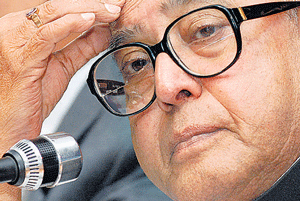 Indian economy is resilient enough, says President