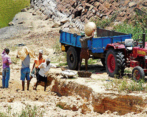 Cabinet sub-panel to frame policy on sand mining