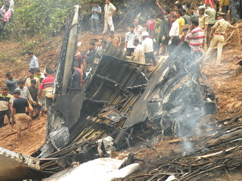 Wikipedia File Image of the crash.