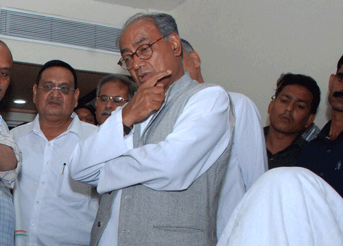 Clarify if Digvijay is in Cong or not: MP BJP asks Sonia