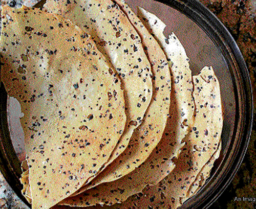 Variety: Papad is a traditional post-meal digestive added to an Indian platter.