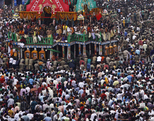 Half a million devotees witness Lord Jagannath's homecoming in Puri
