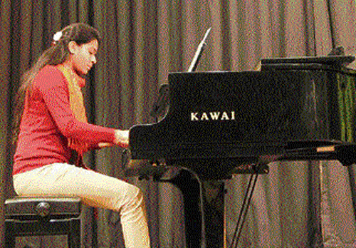 Pianist: Vandinika Shukla has been playing piano since childhood.