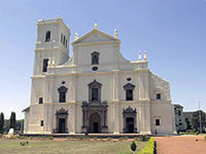 Goa seeks church's help spread message about road safety