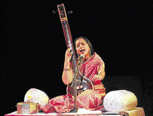Vidya Shah renders a beautiful performance to pay tribute to Begum Akhtar.