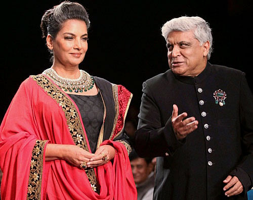 Shabana-Javed get lovey-dovey at IIJW