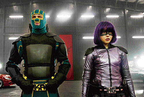 Kick-ass and Hit-girl ready for a fight.