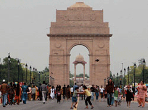 Govt measures fail to allay Delhi's fears