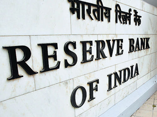 Bank stocks tank after RBI hikes repo rate to 7.5%