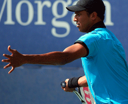 Mahesh Bhupathi and Robert Lindstedt made a shock first round exit from the Thailand Open. File photo