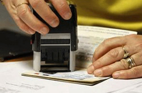 India flags its concerns over H1-B visas with US