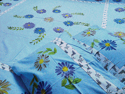 kitsch stitch Play with colours. Paint, sew or patch up contrasting patterns to make your own unique bedspread. (Photos by author)
