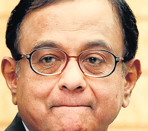 FM wants cheaper loans for exporters, in talks with RBI