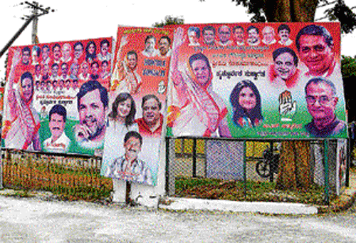 welcome: Mandya town is decked up for the visit of AICC&#8200;president Sonia Gandhi scheduled for Monday. KPN