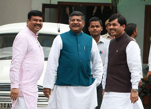 BJP spokesperson Ravi Shankar Prasad and BJP leader Shahnawaz Hussain. File Photo