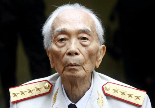 Vietnamese General Vo Nguyen Giap is seen at a residence in Hanoi in this August 4, 2008 file photo. General Vo Nguyen Giap, architect of Vietnam's military victories over France and the United States, died on October 4, 2013, of natural causes, family members and a hospital source said. He was 102. REUTERS