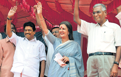 All India Forward Bloc&#8200;leader P V Kathiravan, CPM politburo member Brinda Karat,  CPI leader D Raja at a Left parties' rally in the City on Tuesday.&#8200;KPN