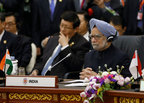 Indian Prime Minister Manmohan Singh attends the East Asia Summit in Bandar Seri Begawan, Brunei Thursday, Oct. 10, 2013. (AP Photo