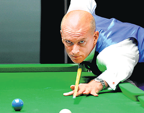 making do! Despite his colour blindness, Peter Ebdon has continued to take the world of snooker by storm.