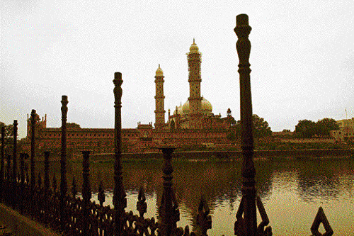 Cultural hub: A view of the Taj-ul-Masjid flanked by a lake PHOTOs by Author