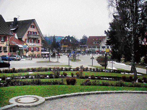 Charming : The Titisee town square;