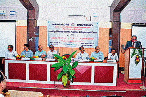 Mangalore University Vice Chancellor Prof T C Shivashankara Murthy speaks at a programme as a part of the launch of rainwater harvesting at Mangalore University Campus on Tuesday. Mangalore University Faculty of Science and Technology Dean Prof M Rajashekhar, Registrar Prof P S Yedapadithaya, KSCST Bangalore Executive Secretary Dr M Prithviraj, IISc Professor Dr A Perumal, MU  Bioscience department Head Prof K R Shridhar, coordinator Dr Prashanth Naik look on.