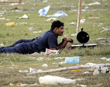 Patna Bamb Blast 2013 Indian security personnel inspect the site of a bomb blast in the eastern Indian city of Patna. Reuters file photo