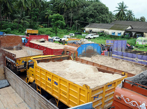 MLAs, cutting across partyline, urged the government to check illegal transportation of sand and accord powers to deputy commissioners to streamline the supply. DH photo