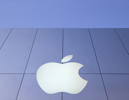 Apple also wants Samsung to reimburse its lawyers for USD 6.2 million in various expenses. Reuters