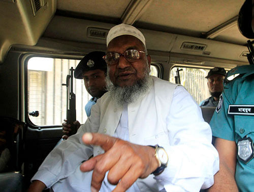 Bangladesh's Supreme Court today upheld a death sentence for top Jamaat-e-Islami leader Abdul Quader Mollah for 1971 crimes against humanity. Reuters