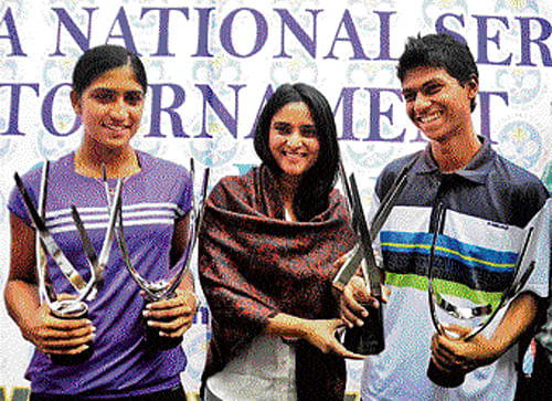 SAY&#8200;CHEESE Actor Ramya (centre) with winners of the tourBR Nikshep and R Abhinikka in Bangalore on Sunday. DH photo
