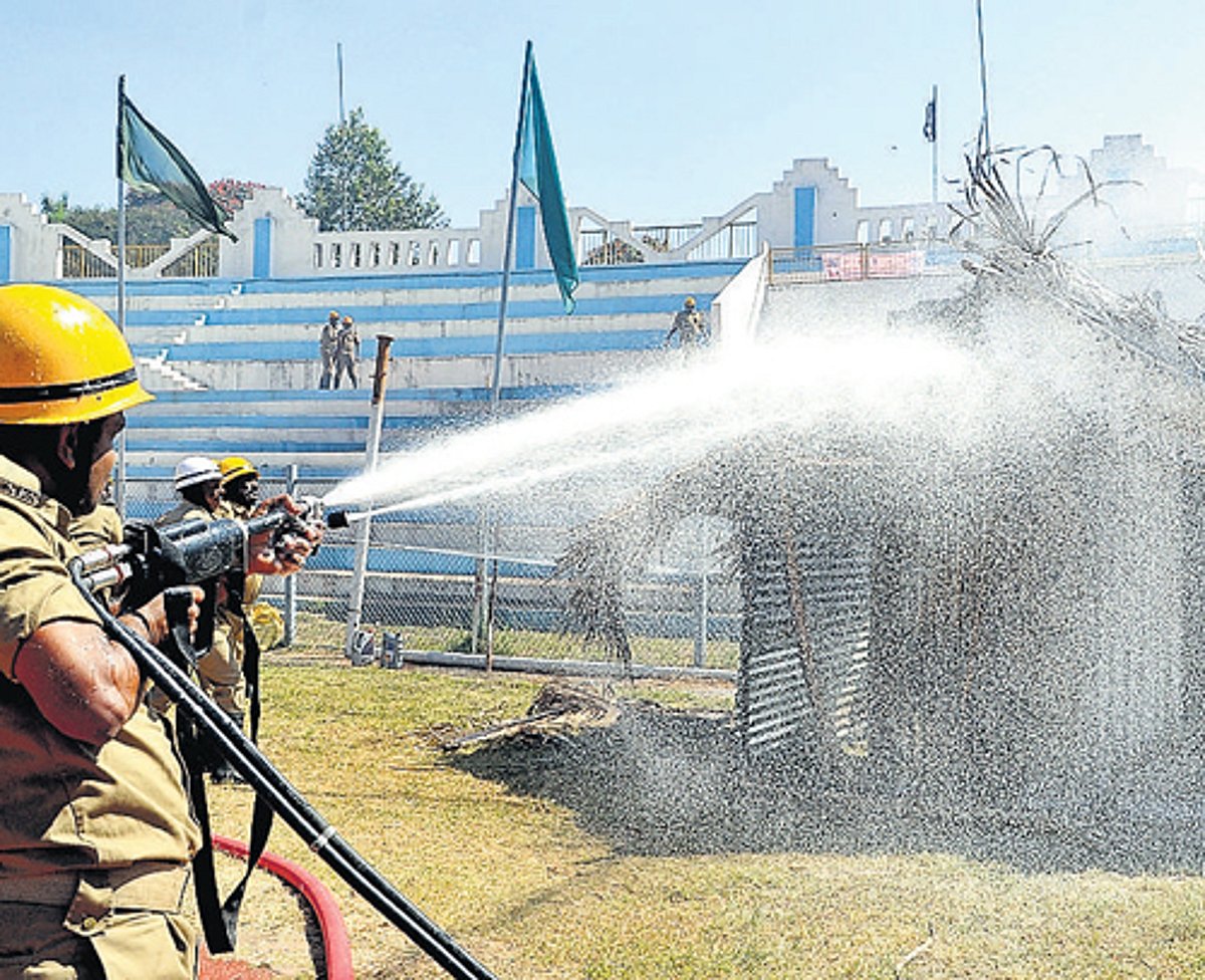 Rescue men showcase their skills
