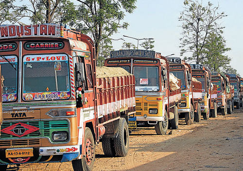 With the sand transporters threatening to go on indefinite strike, construction activities in the State will be hit.&#8200;DH photo