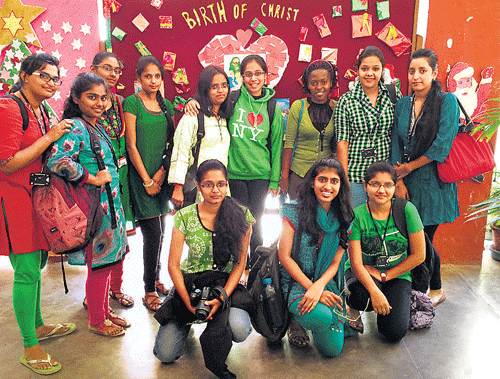 coordinated The girls of Jyoti Nivas College are wearing the Christmas colours to bring in the festive season.