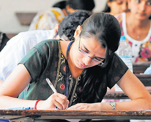 The selection to IAS, IPS and IFoS from states' services will be made through a 1000 marks four-stage process including a written exam and interview. DH Photo