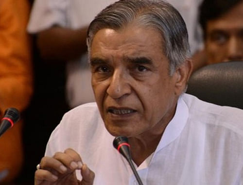 A sudden surge of 'likes' on his Facebook page has astounded former Railway Minister Pawan Kumar Bansal, who has approached the police and sought an inquiry. PTI File Photo.
