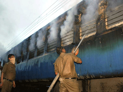 An alert train driver and other railway staff on board the Bangalore-Nanded Express today prevented the fire in an AC coach from spreading by stopping the train and detaching the burning bogie. AP File Photo. For Representation Only.