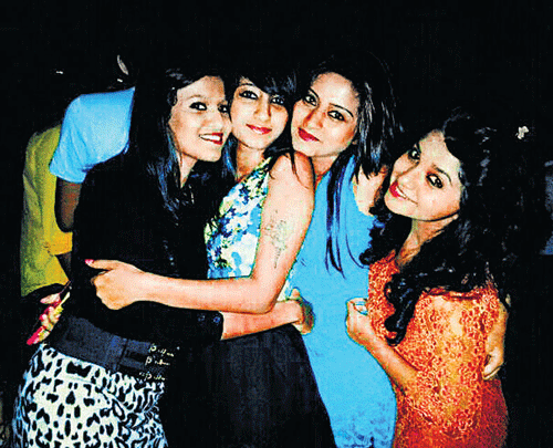 Apoorva (third from left) with her friends.