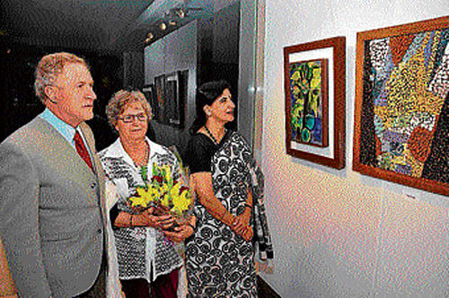 Rustic The exhibition 'Earth Songs' brings forth a stimulating art collection for Delhiites.