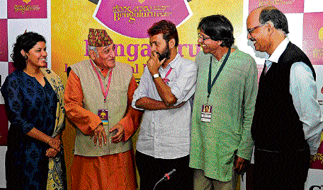 Directors D Sumana Kittur, Dr Mohan Agashe, K R Manoj,  Sudarshan Narayana and N Vidyashankar at a meet held as part of the Bengaluru International Film Festival, in the City on Wednesday. DH Photo
