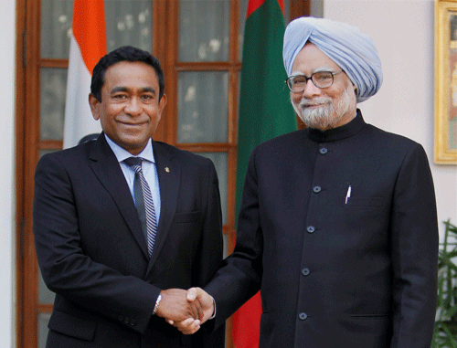 Maldives President Abdulla Yameen Abdul Gayoom with Prime Minister Manmohan Singh before a meeting in New Delhi on Thursday. PTI Photo