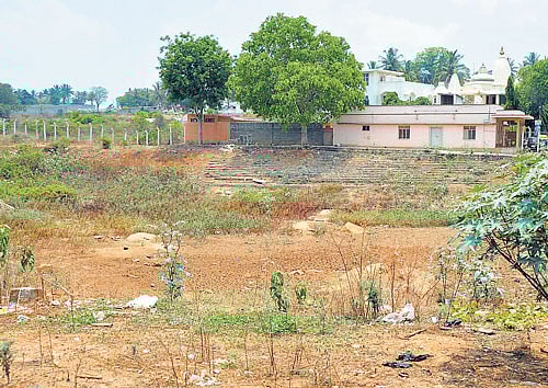 okays land at throwaway price to 4 pvt institutions