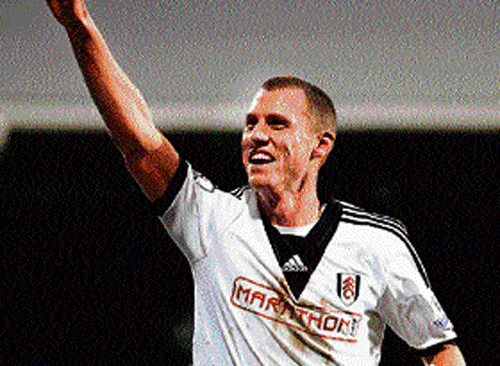 good strike Fulham's Steve Sidwell celebrates after scoring against Norwich City in the FA Cup on&#8200;Tuesday. reuters