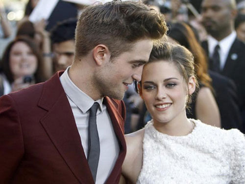 Robert Pattinson and Kristen Stewart / Reuters file photo