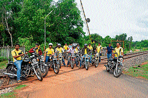 he men with their machines at Ninthikal during one of their rides. DH Photo