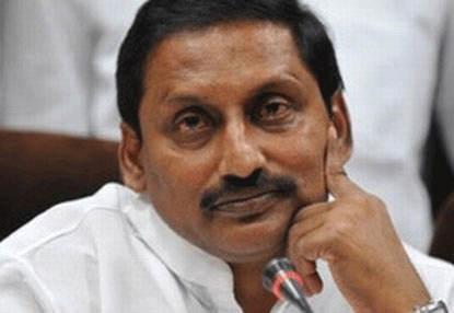 Telangana MLAs and ministers on Sunday took note of Chief Minister Kiran Kumar Reddy's notice to the Assembly Speaker to send back the Telangana bill and urging the President of India not forward the Bill to Parliament, without consulting the Cabinet or even the party legislators. PTI file photo