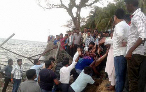 The owner of the overcrowded boat carrying 51 tourists which capsized in the Andaman and Nicobar islands was among the three persons detained today even as a Union Minister said there were no life jackets and divers on board the vessel. PTI