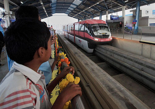 The country's first monorail on Sunday was opened up for Mumbai's public, which had hitherto not experienced a day's travel in a lush, cool compartments despite a scorching sun outside. PTI